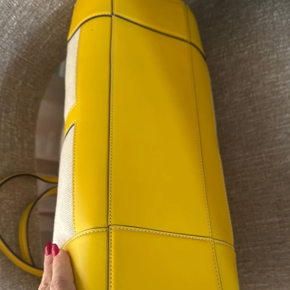Tory Burch tory burch