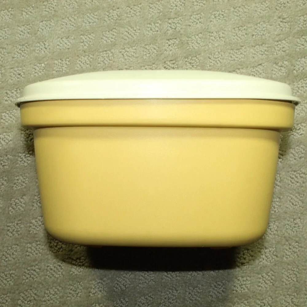 Tupperware this vintage
