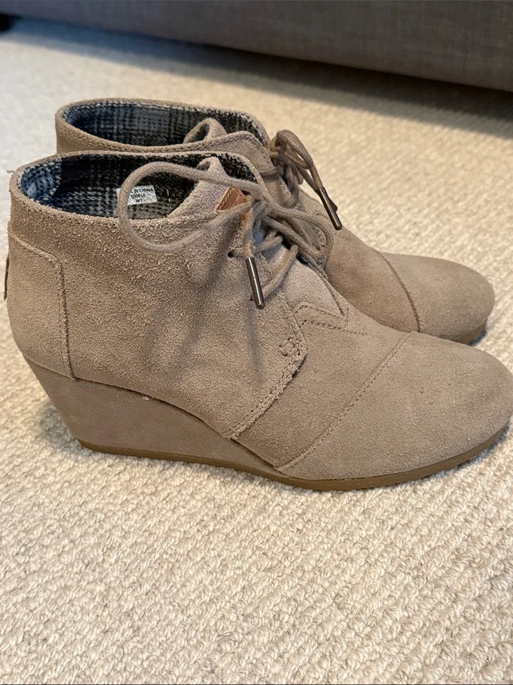 Toms classic lace