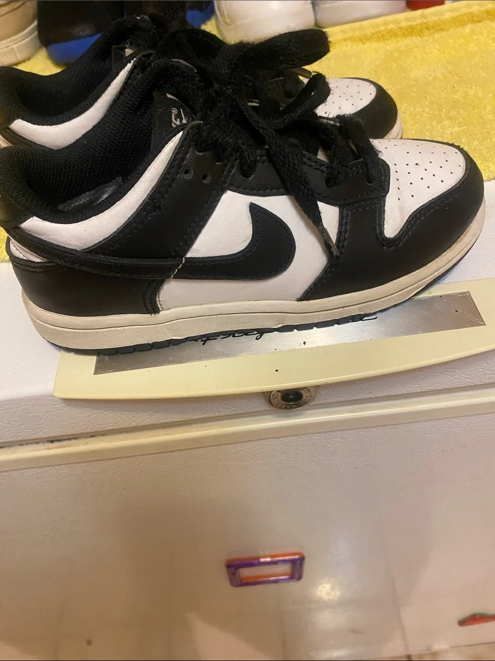 Nike youth low
