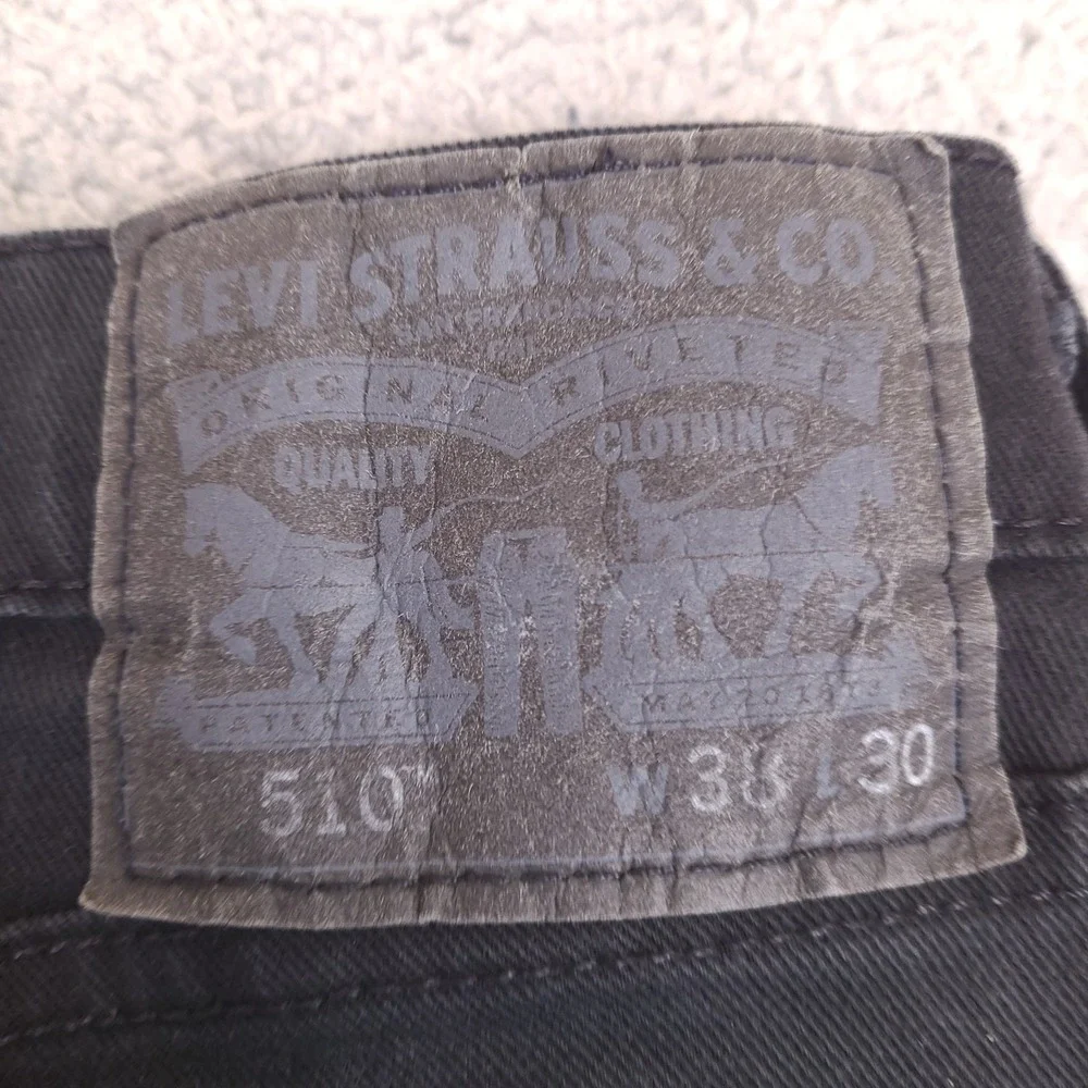 Levis pre owned