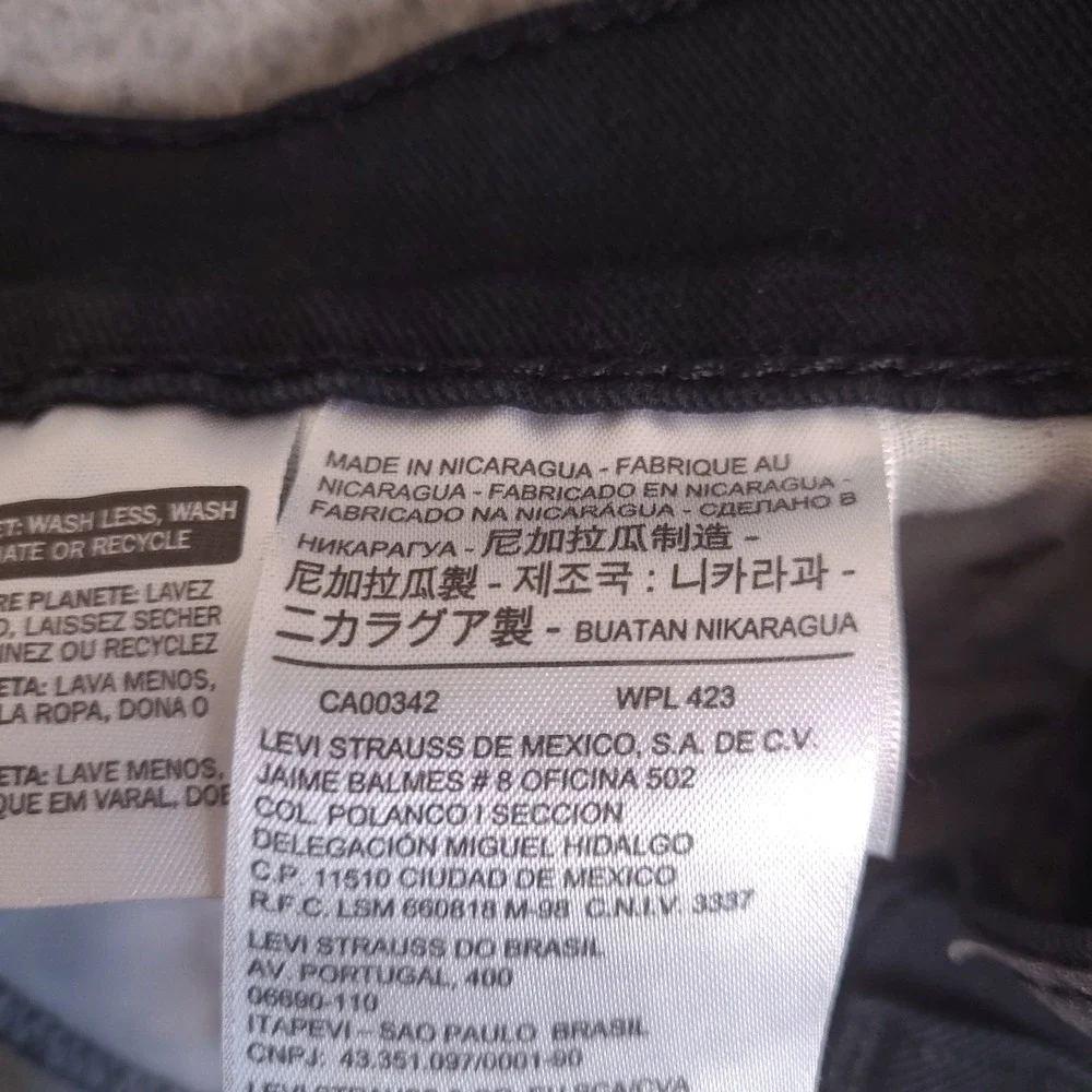 Levis pre owned
