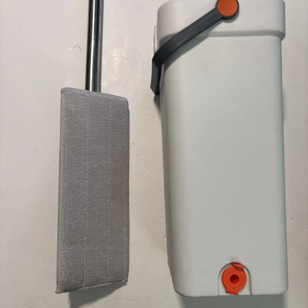 Mop and Bucket Set with Wringer 360° Flat Floor Mop 2 Microfiber Pads Wet & Dry