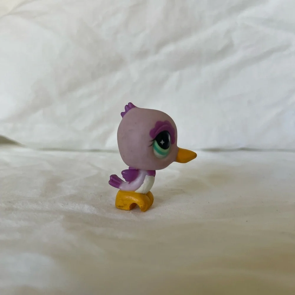 Littlest Pet Shop adorable purple