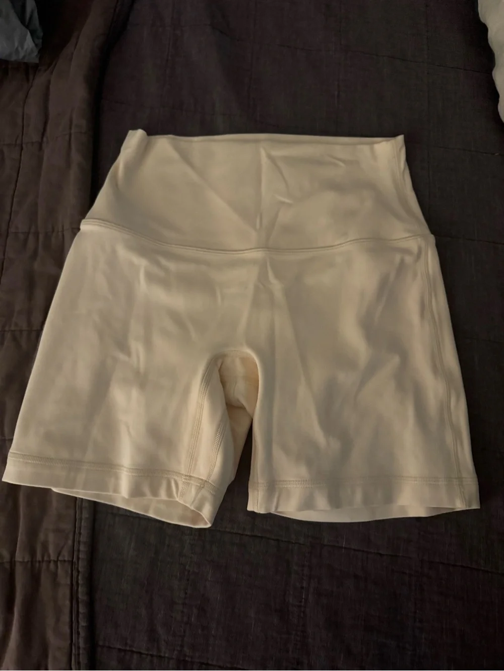 lululemon athletica used 6” no