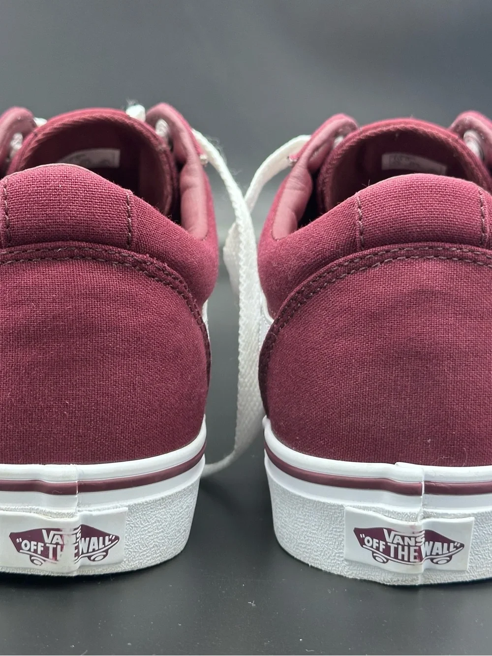 Vans collar skate