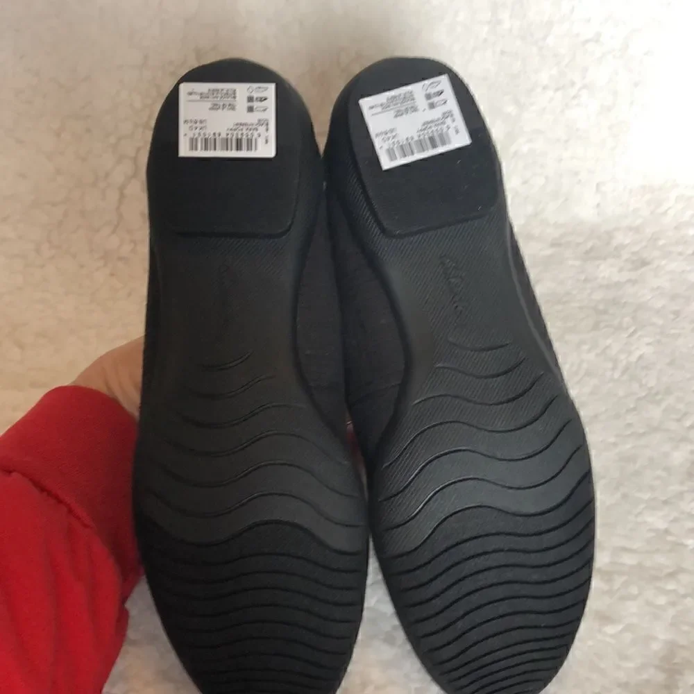 Clarks manufacturer suggested