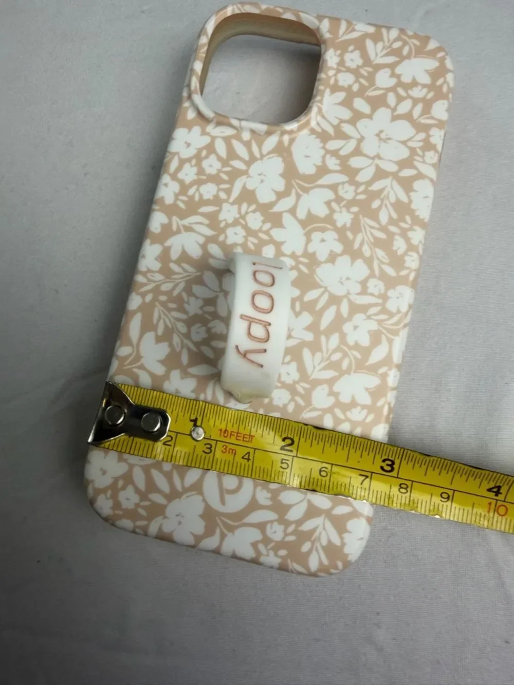 iPhone loopy case