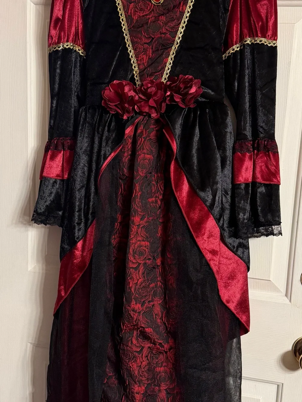 Girls Black and Deep Red Gothic Rose Costume Dress us size KidsXL size 150 china