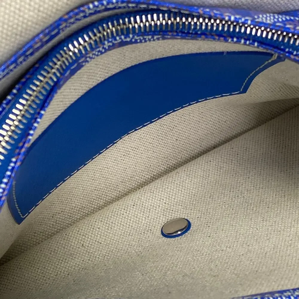 Goyard plumet shoulder