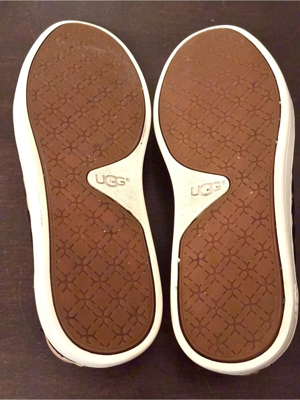 UGG breathable knit