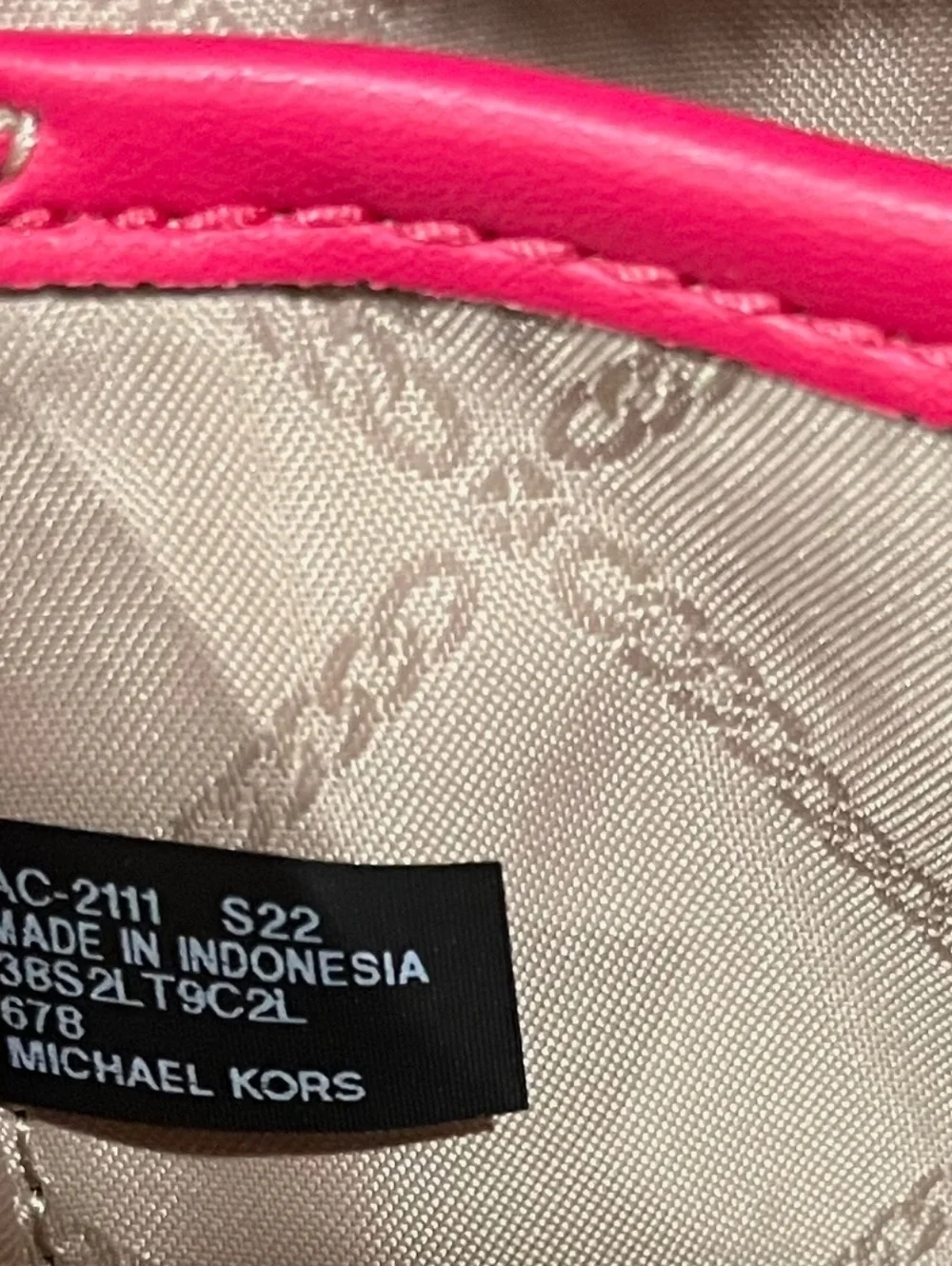 Michael Kors vibrant has