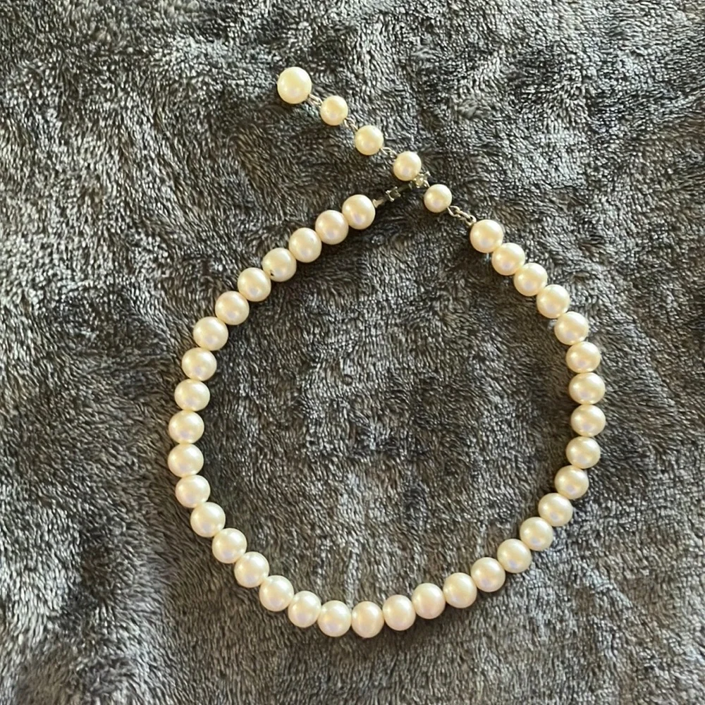Vintage  Cream Pearl‎ Necklace