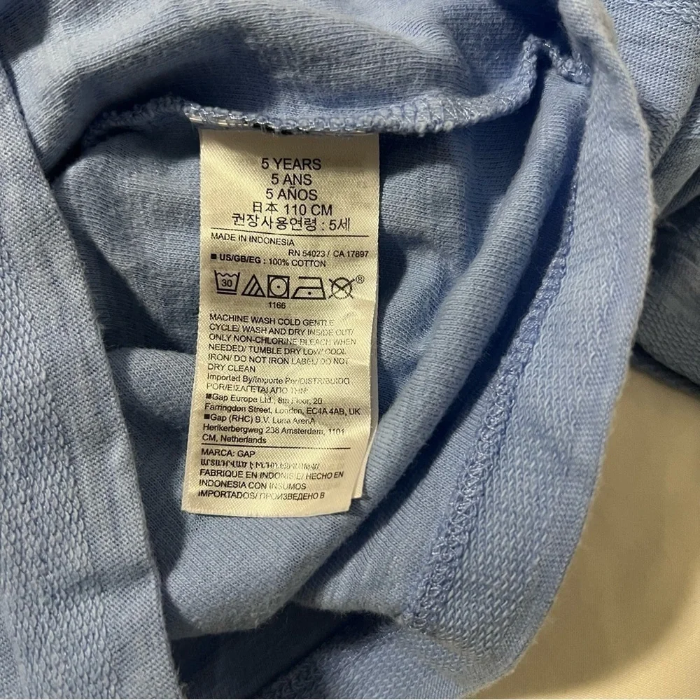 GAP light blue