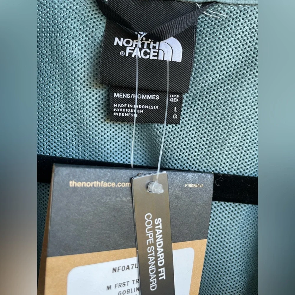 The North Face Trail Shirt in Goblin Blue - 40 UPF - NWT | Large