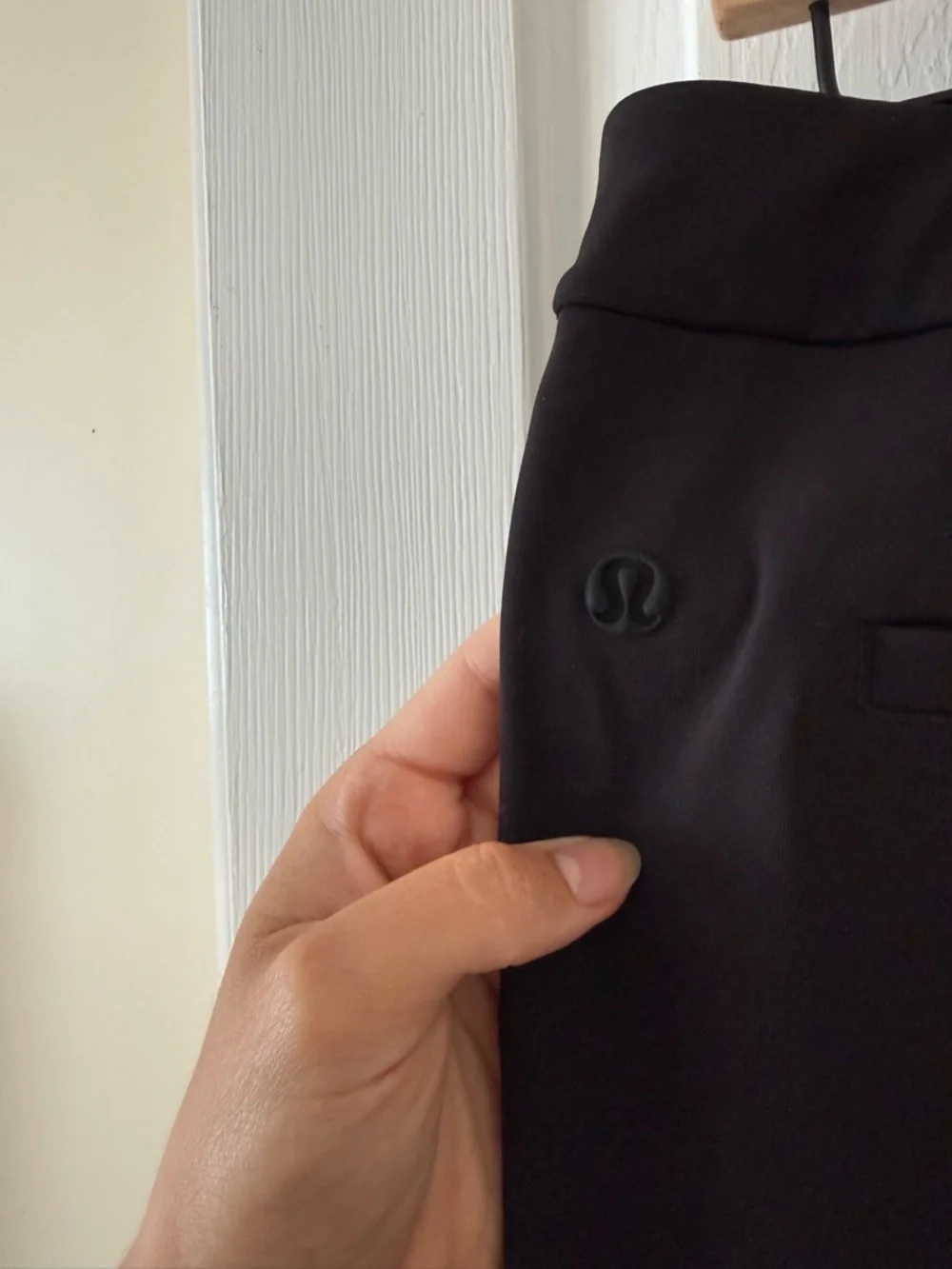 lululemon athletica comfortable black