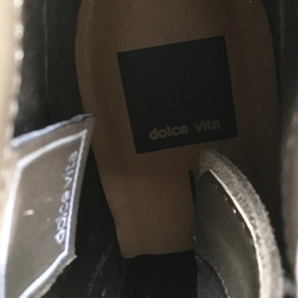 Dolce Vita lace up