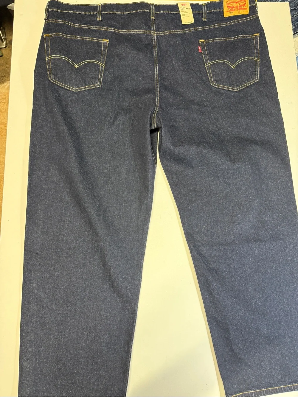 Levis relaxed straight