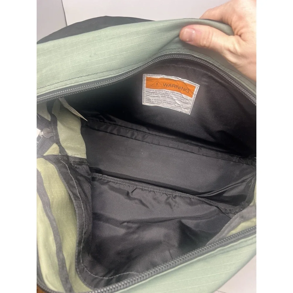 LL Bean Messenger Bag‎ Backpack Carry On Computer Green Convertible