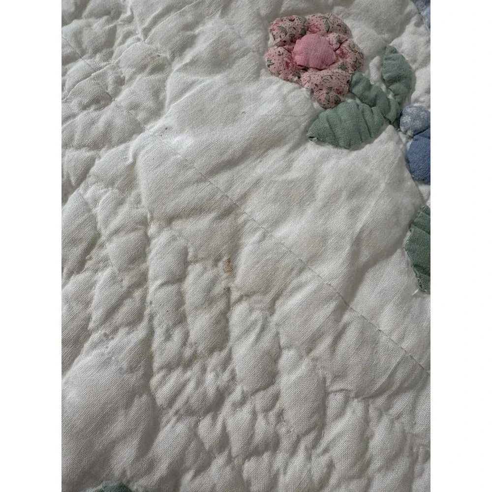 Arch Quilts appears be
