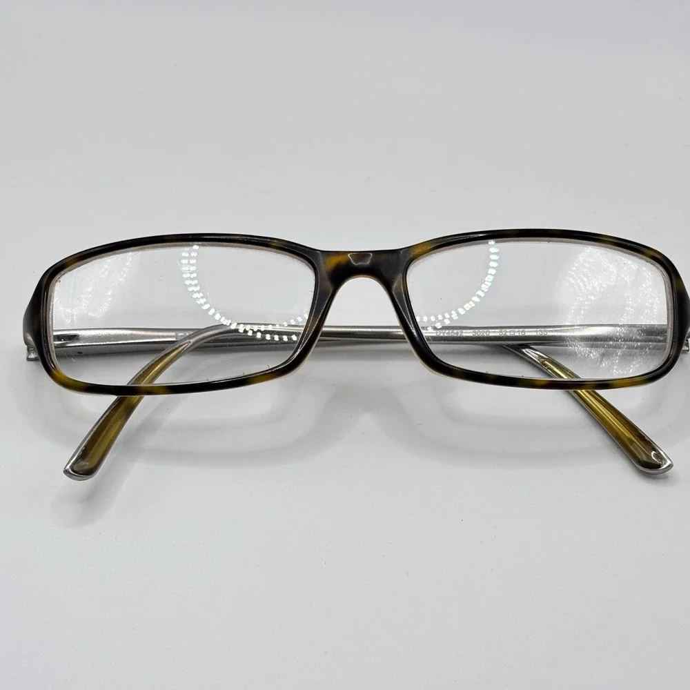 Dkny eyeglasses feature