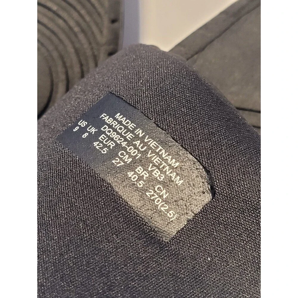 Nike ▪︎​brand dockers