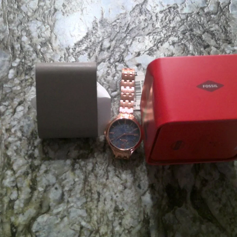 Fossil brand new
