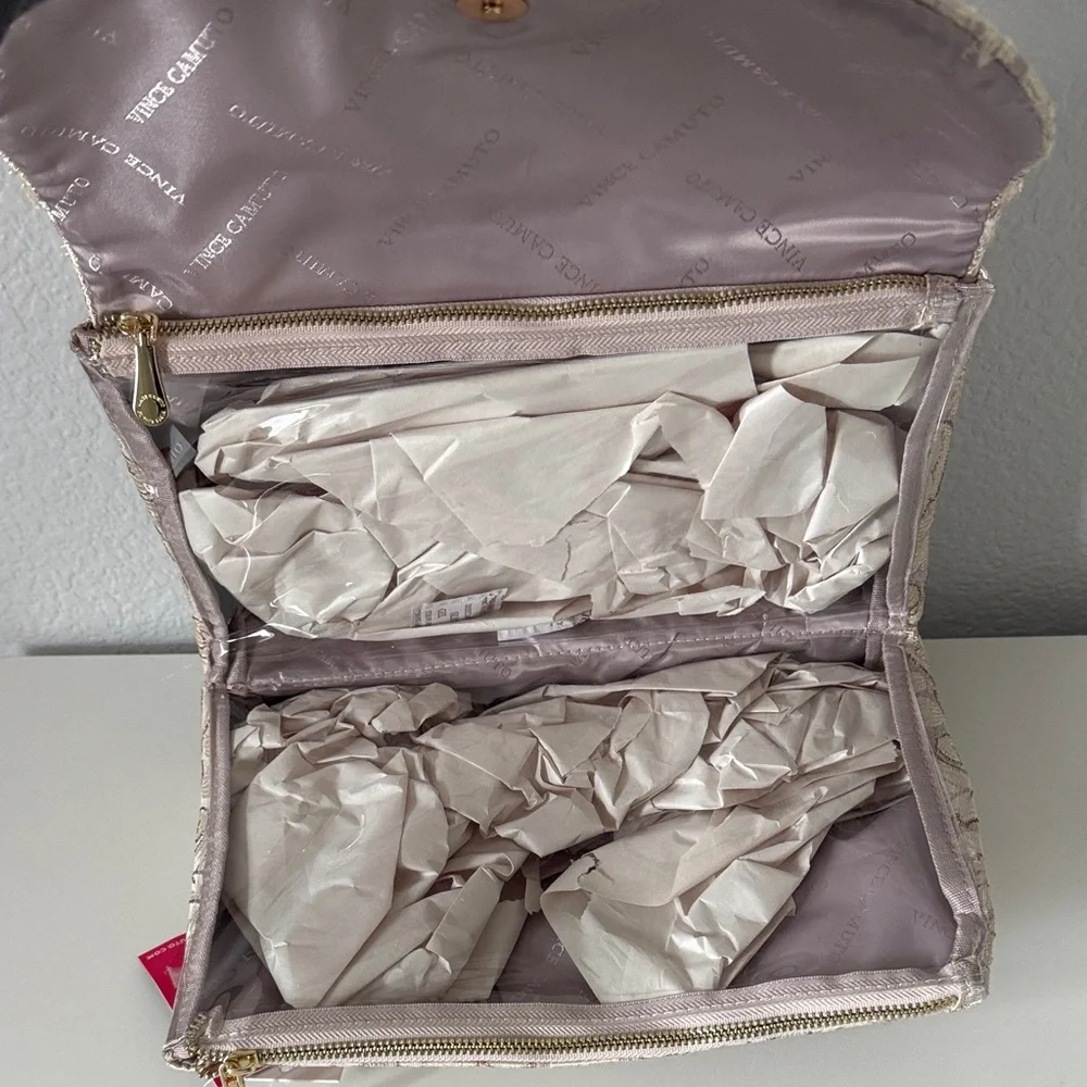 Elegant Cream and Gold Patterned Clutch