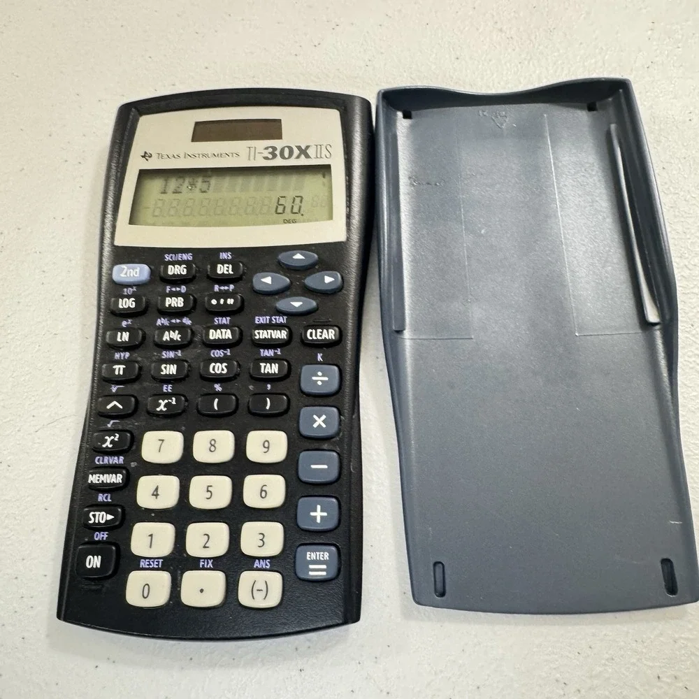 Texas Instruments TI-30X‎ IIS Graphing Calculator TESTED