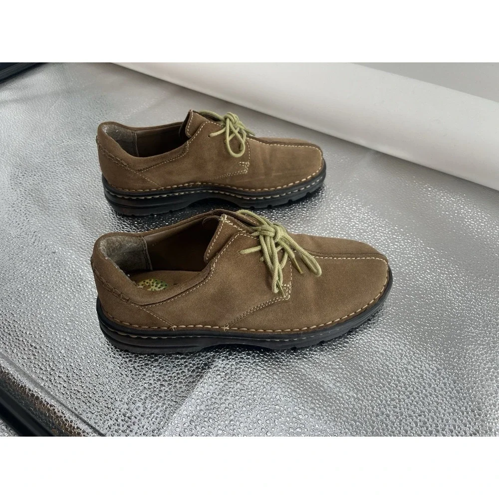Earth Shoes earth shoe