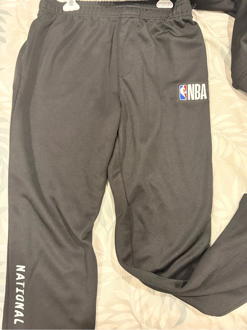 NBA chest national joggers