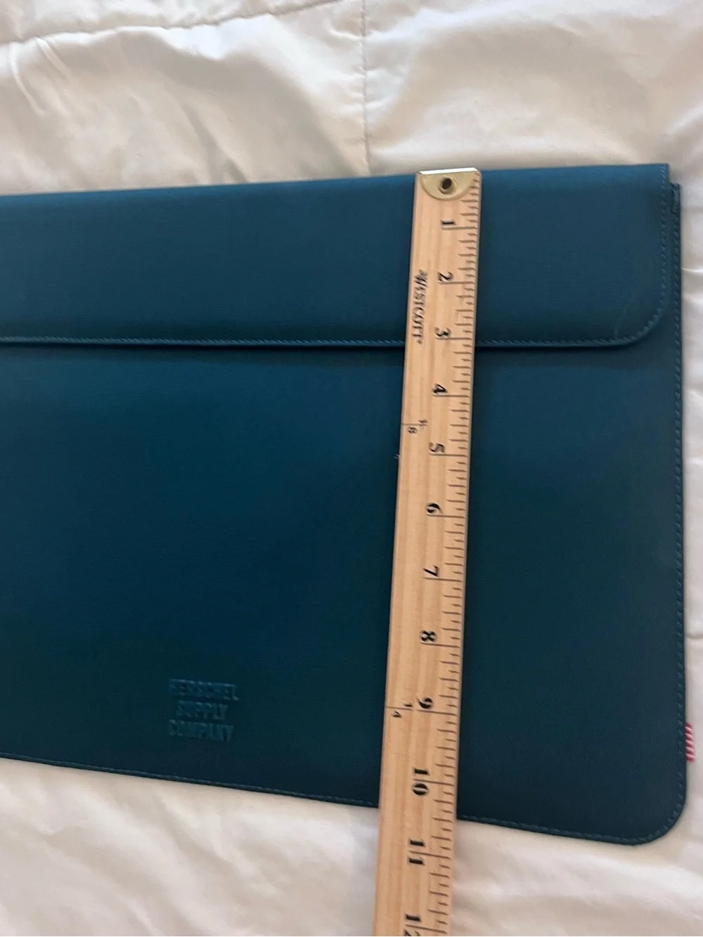 Herschel Supply Company excellent no