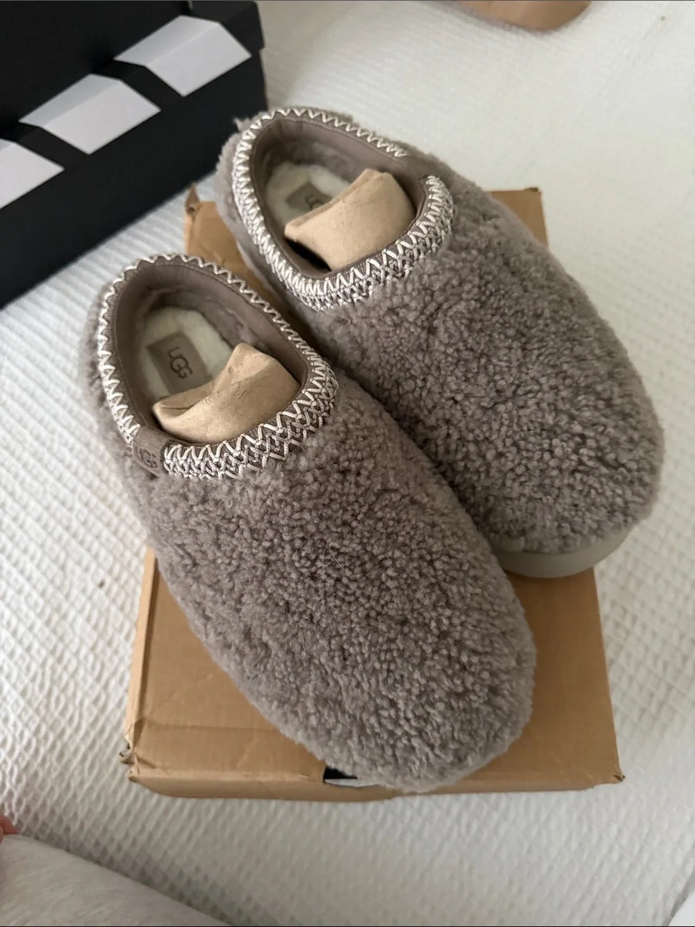 UGG Kids Plush Slip-On Shearling Slippers in Taupe
