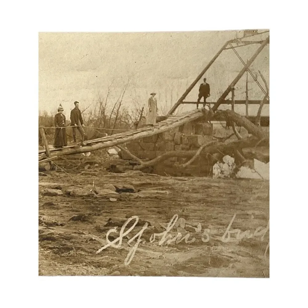 Antique RPPC Postcard 1910-1920 Ephemera Black White St Johns Bridge Men Women