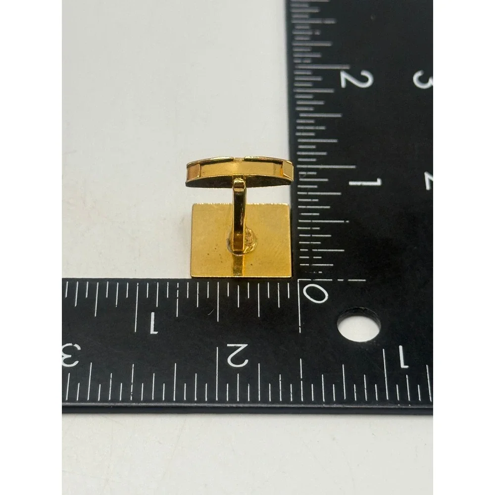 Unbranded vintage gold