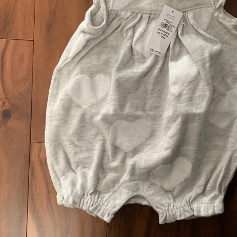 GAP •new tag