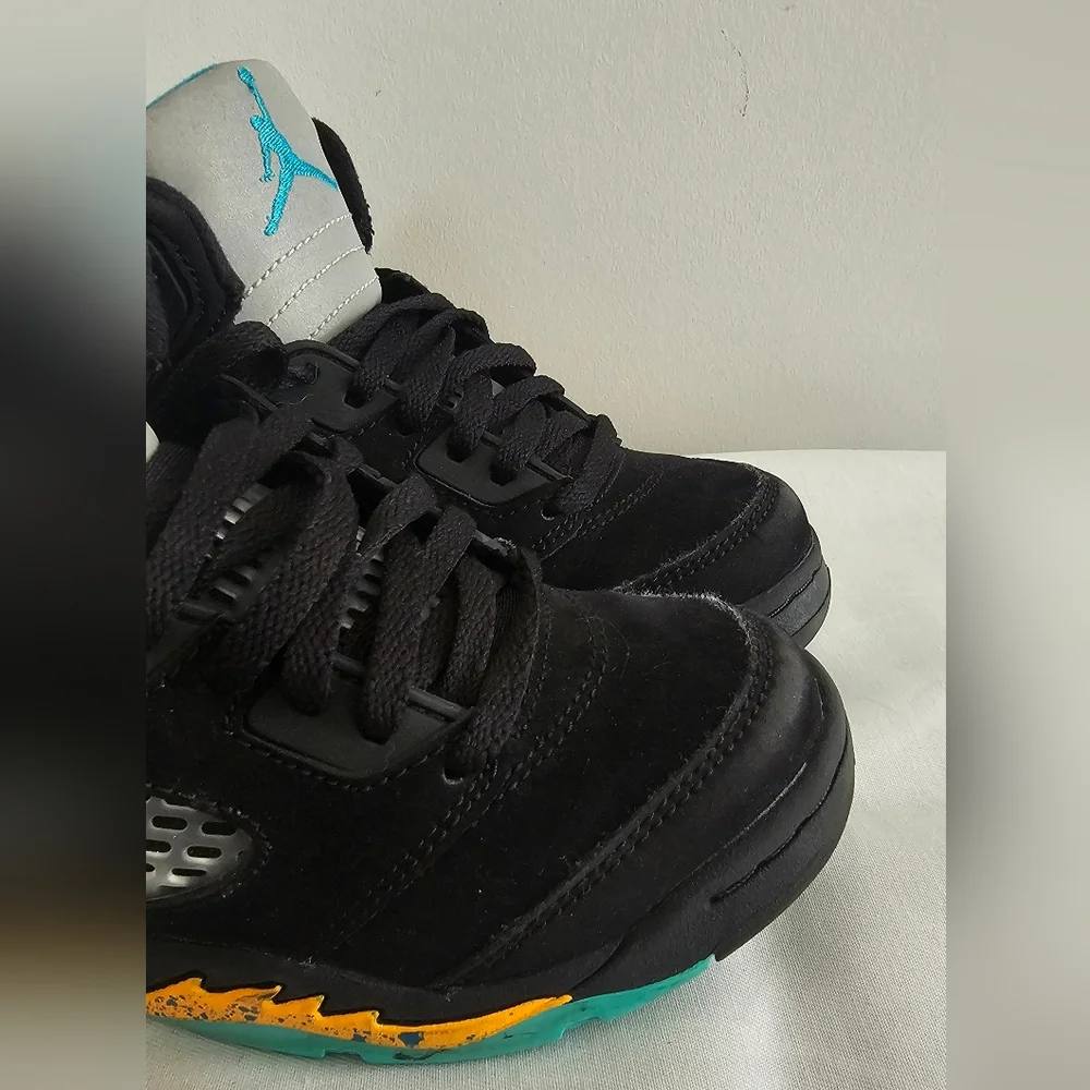 Nike youth sneakers
