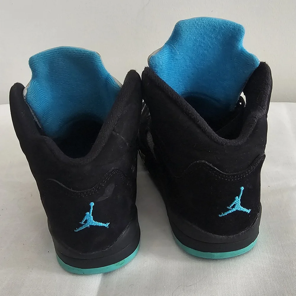 Nike youth sneakers