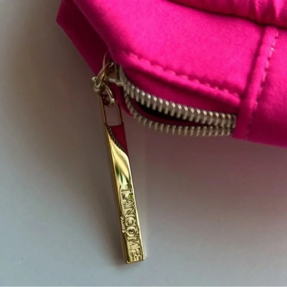 Lancome zip closure