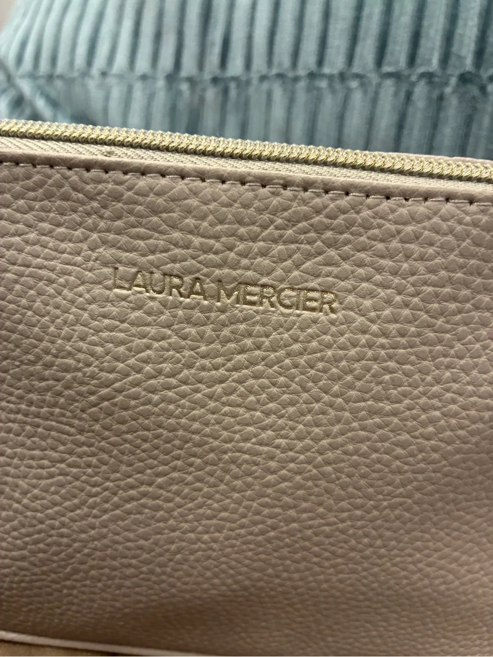 laura mercier compact pebbled