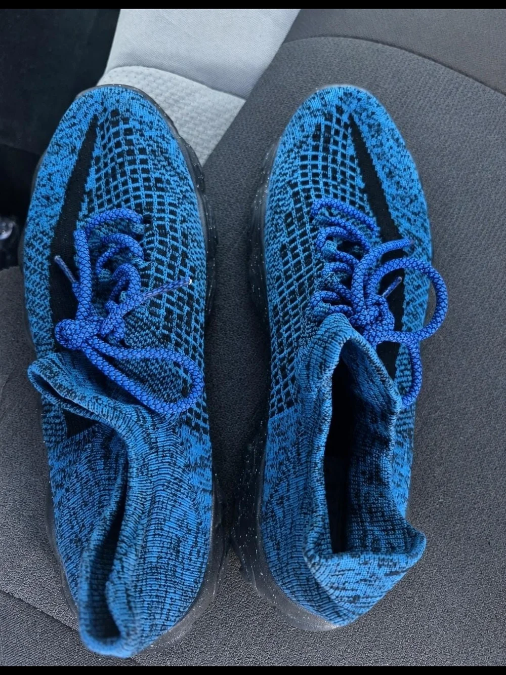 None breathable blue