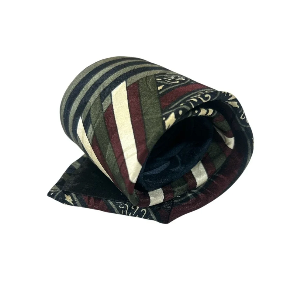 The Unbranded Brand sophisticated silk