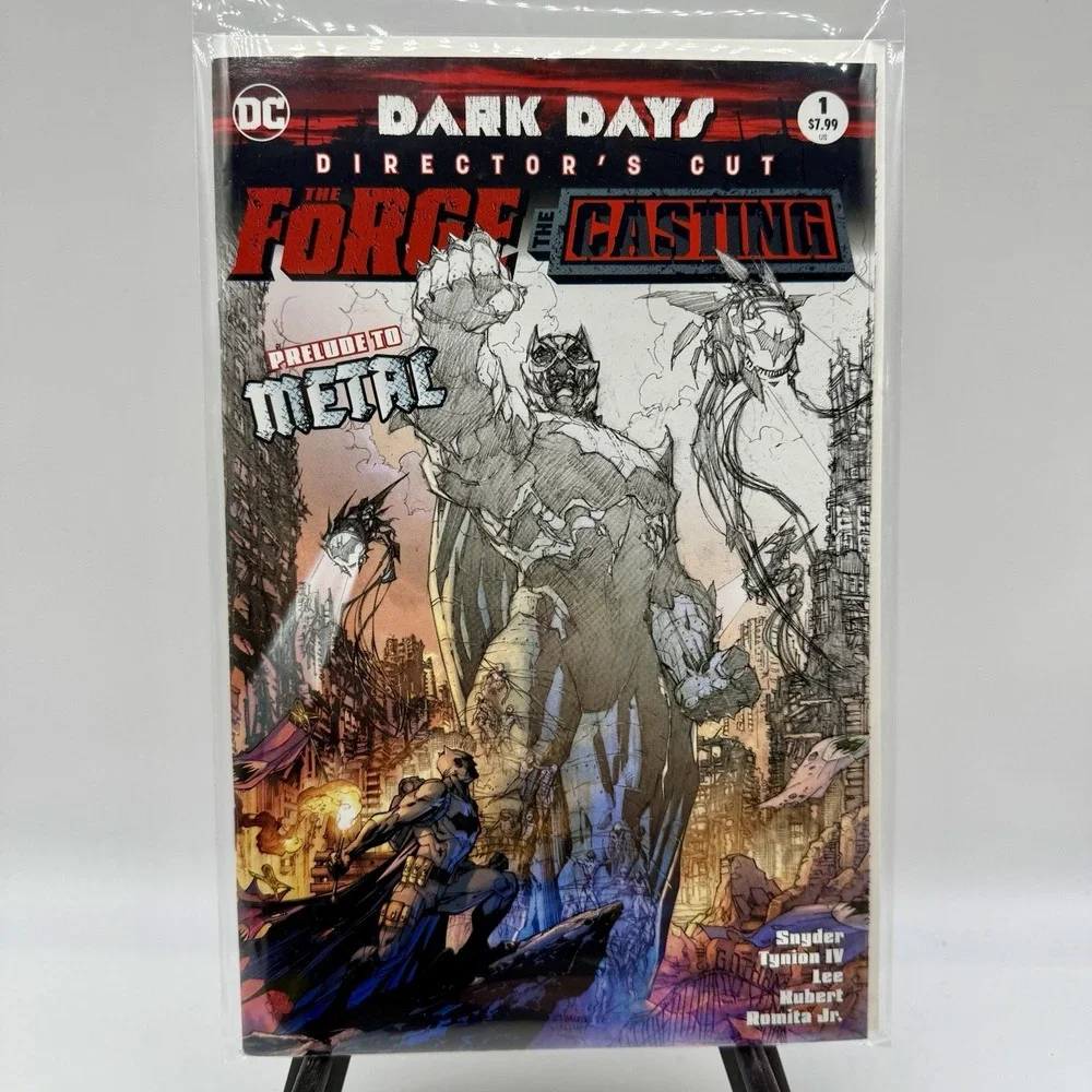 Dark‎ Days: The Forge & The Casting - Directors Cut #1  Bagged And Boarded