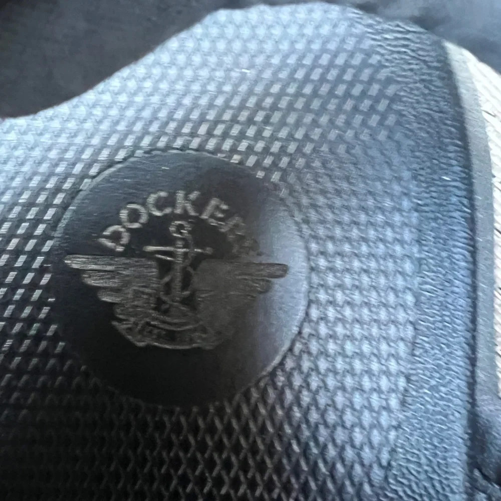 Dockers excellent freshly