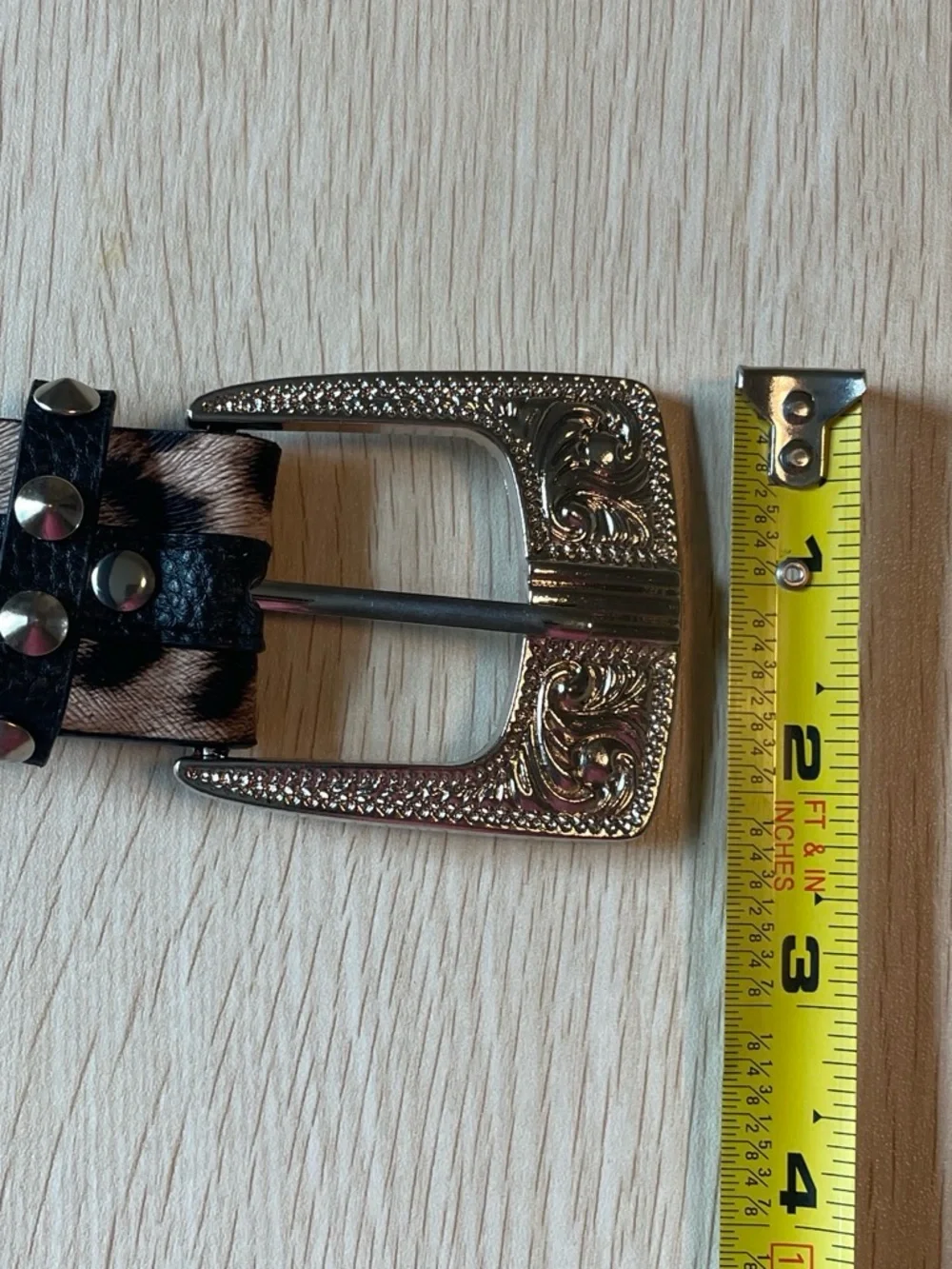 Vintage bold leopard