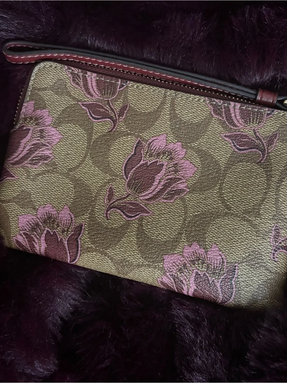 Coach wristlet signature