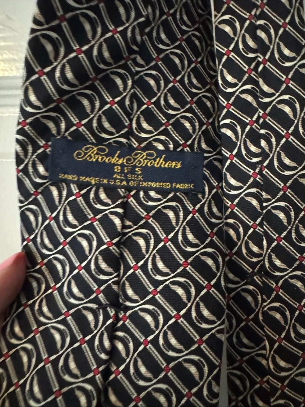 Brooks Brothers refined geometric
