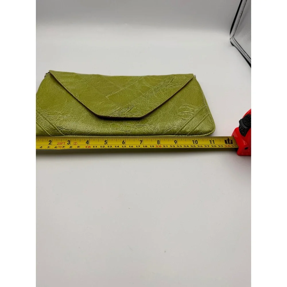 Daisy Fuentes Lime Green Faux Leather Envelope Clutch Bag with Chain Strap