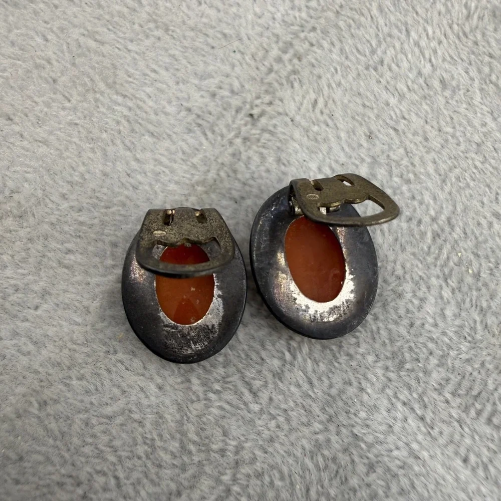 Vintage Cameo Clip On Earrings‎ Silver Tone