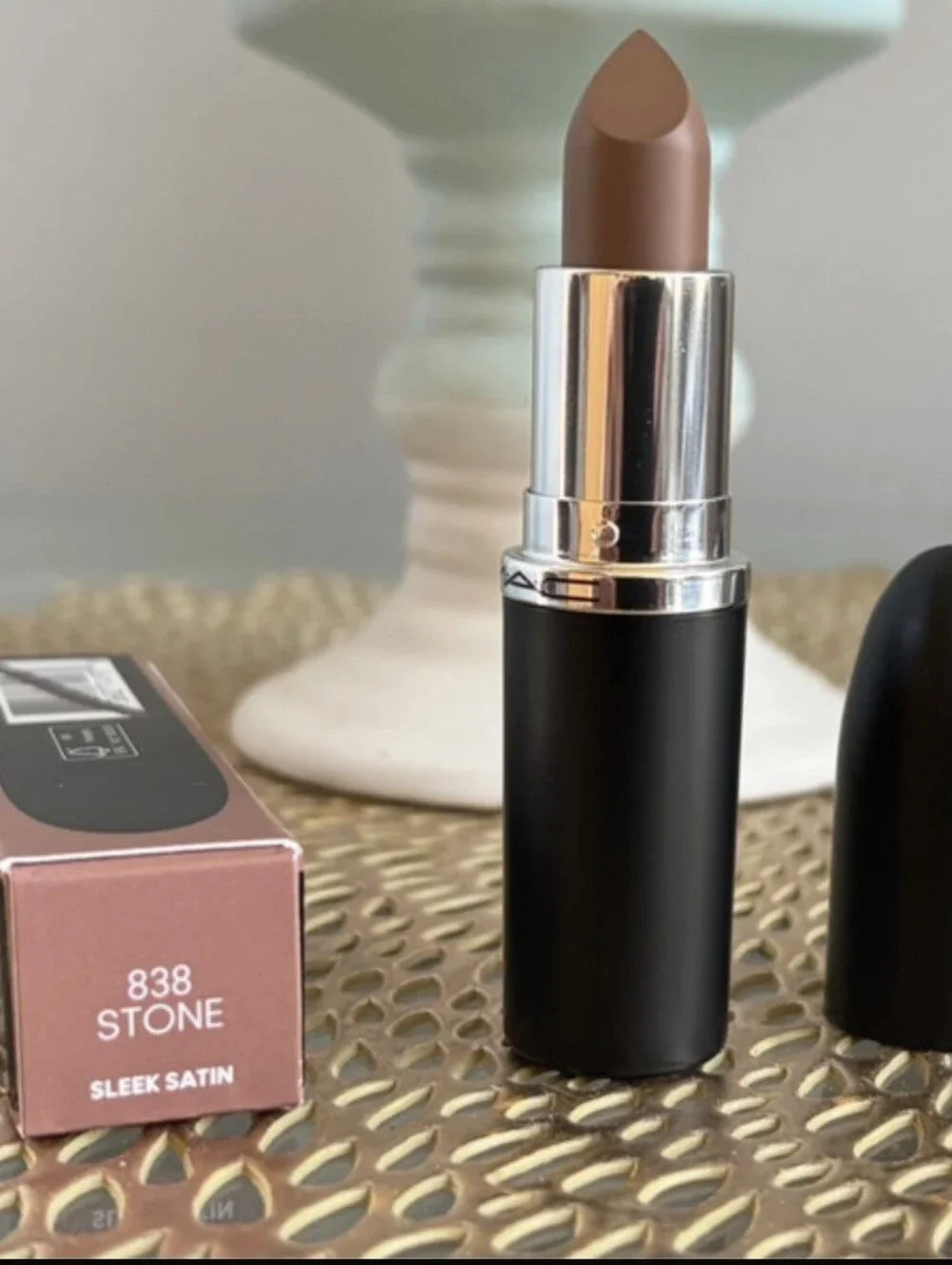 MAC Cosmetics creamy satin
